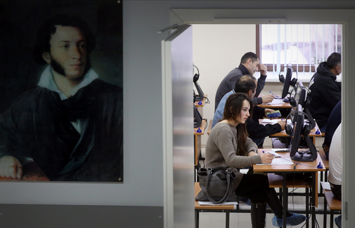 В РФ частные организации отстранят от тестирования мигрантов по русскому языку