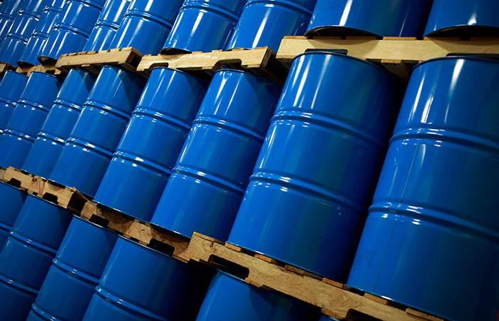 Brent остается в плюсе и торгуется у $64,29 за баррель