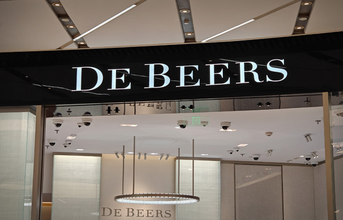 WSJ сообщила, что Anglo American рассматривает возможность продать De Beers