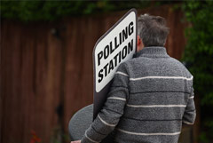 В Англии начались местные выборы, где консерваторы могут лишиться значительной поддержки