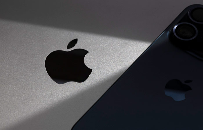 Apple сократила квартальную чистую прибыль и выручку