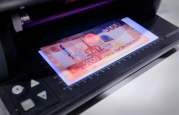 С 2025 года будет установлено соотношение МРОТ с медианной зарплатой