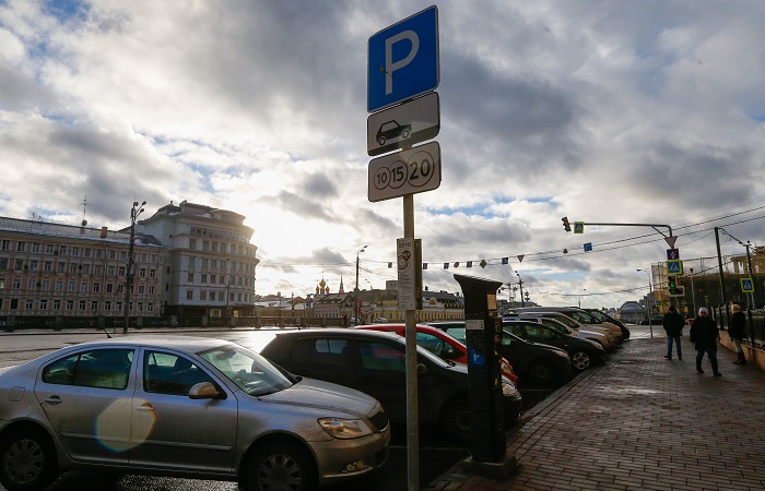 Парковка в Москве будет бесплатной в День России