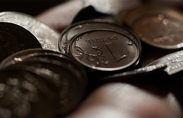 Долги по зарплате в РФ в мае выросли на 19,5%