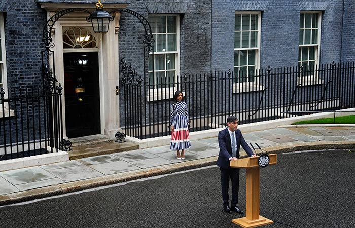 Сунак заявил об уходе с постов премьер-министра и лидера Консервативной партии