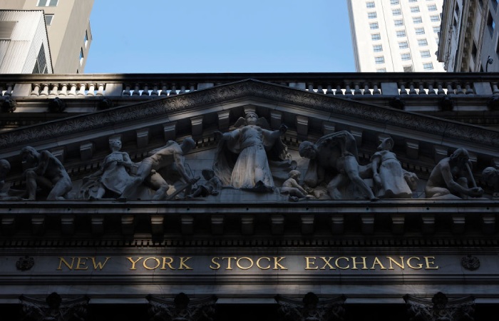 Индексы S&P 500 и Nasdaq обновили рекорды, Dow Jones слабо снизился