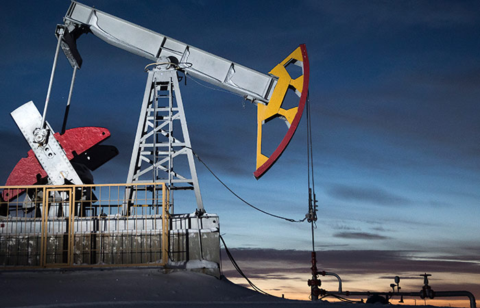 Цены на нефть отошли от внутридневных максимумов на прогнозах МЭА