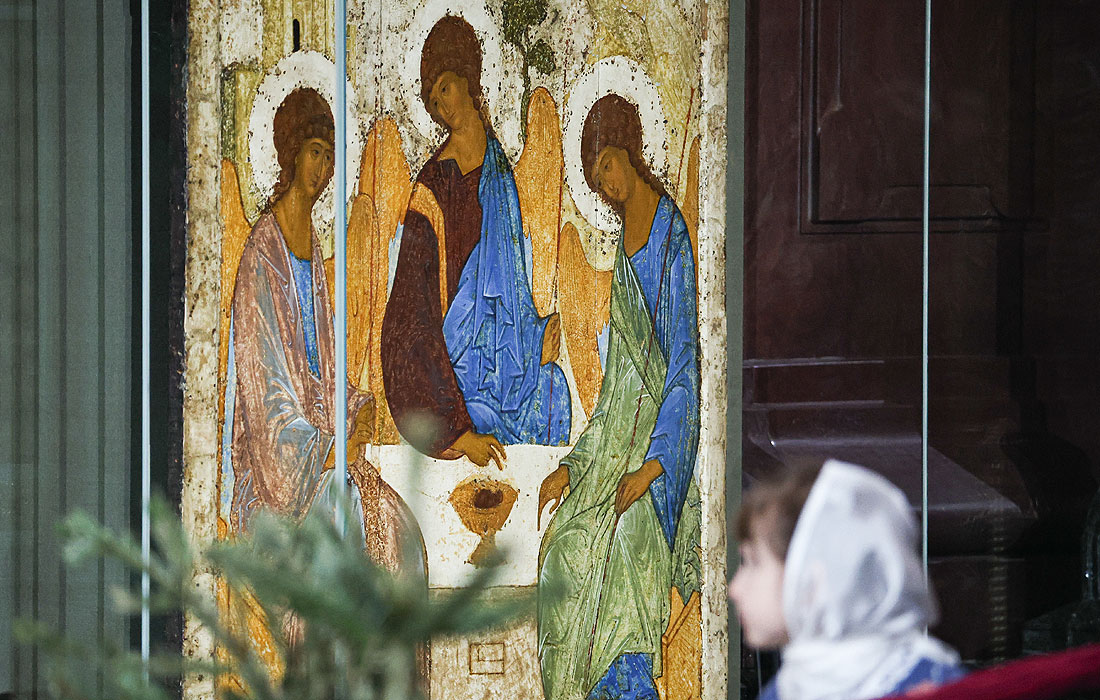 Москва. В кафедральном храме Христа Спасителя. Икона "Святая Троица" Андрея Рублева