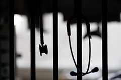 В российских больницах остаются 17 пациентов с ботулизмом