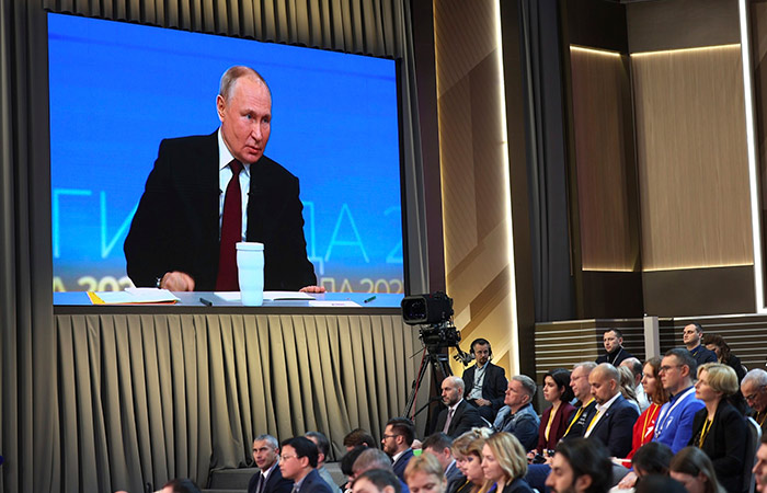 "Прямая линия" с Путиным планируется зимой в совмещенном формате