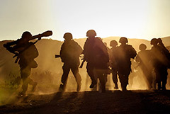 Дума уточнила закон об ответственности военнослужащих за использование гаджетов