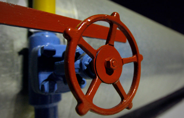 "Газпром" продолжает подачу газа для Европы через Украину