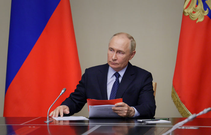 Путин заявил, что военные должны выдавить противника и обеспечить прикрытие границы