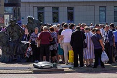 ЦБ рекомендовал страховщикам в особом порядке организовать выплаты людям из приграничных областей