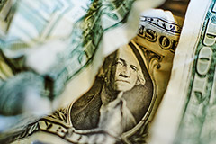 ЦБ РФ продлил ограничение на снятие наличной валюты до 9 марта 2025 года