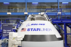 Спускаемая капсула корабля Starliner совершила успешную посадку