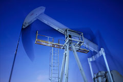 Цены на нефть ускорили снижение, Brent подешевела до $72,8 за баррель