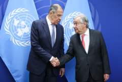 Лавров призвал генсека ООН не допускать втягивания в "псевдомирные инициативы" по Украине