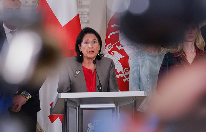 Лидеры оппозиции дали совет президенту Грузии не ходить в прокуратуру