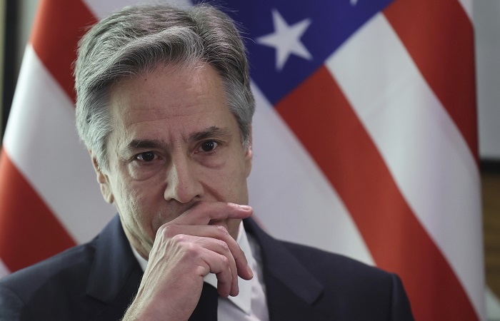 Блинкен предостерег хуситов от продолжения обстрелов в Красном море