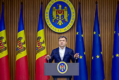 Блок коммунистов и социалистов потребовал отставки правительства Молдавии