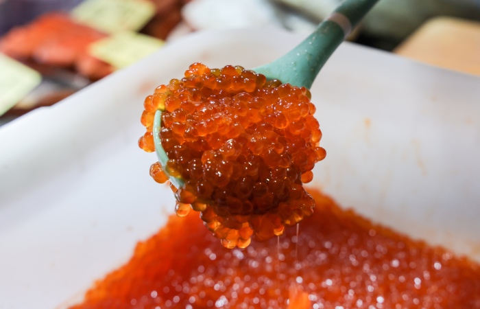 Цены на красную икру в РФ после Нового года могут снизиться на 10%
