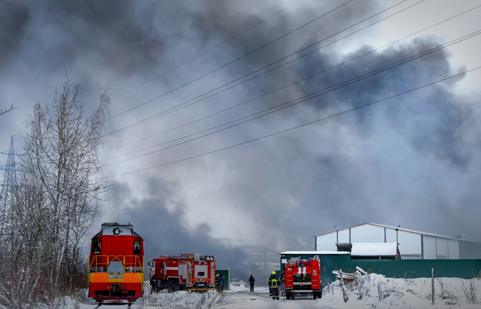Пожар на территории завода по производству ацетона в Гатчине ликвидирован