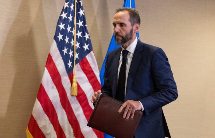 Спецпрокурор, который расследовал дела в отношении Трампа, ушел в отставку