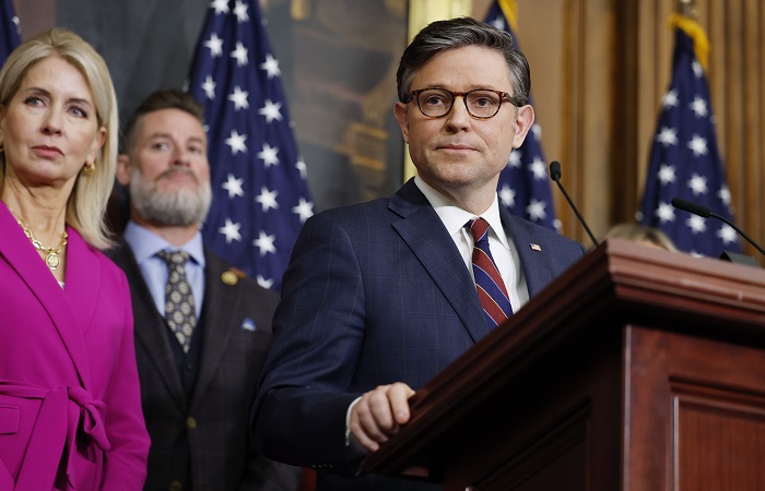 Джонсон заявил, что Байден запомнится худшим миграционным кризисом и помилованием сына