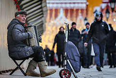 Путин анонсировал индексацию всех соцвыплат в 2025 году по фактической инфляции