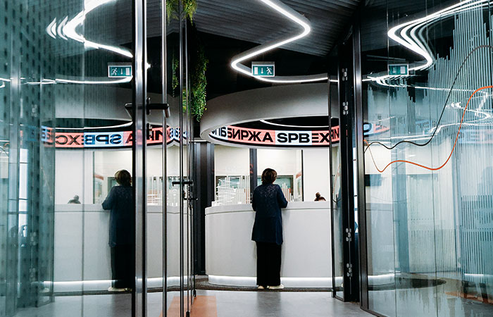 "СПБ биржа" с 1 февраля запустит торги по выходным