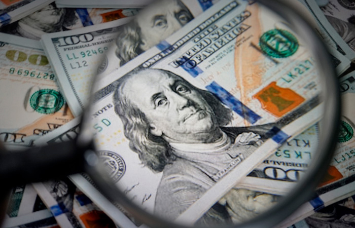 Дефицит США во внешней торговле товарами в 2024 году достиг рекордных $1,2 трлн