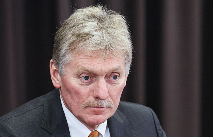 Песков призвал дождаться окончания расследования крушения самолета AZAL в Казахстане