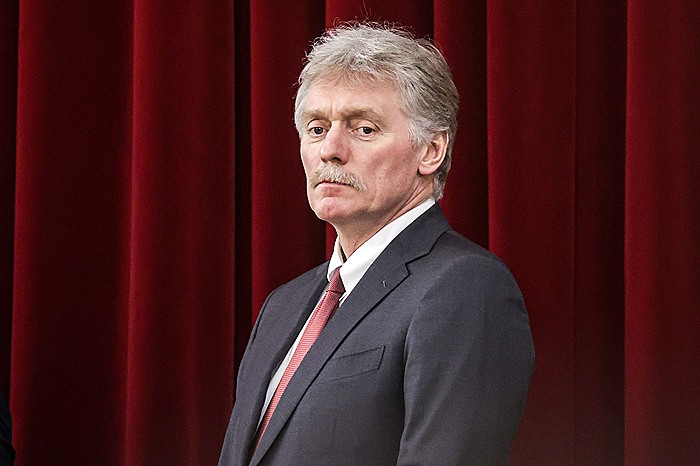 Песков подчеркнул, что новые территории России никто никогда не распродаст