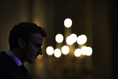 Песков назвал конфронтационной идею Макрона о размещении европейских войск на Украине