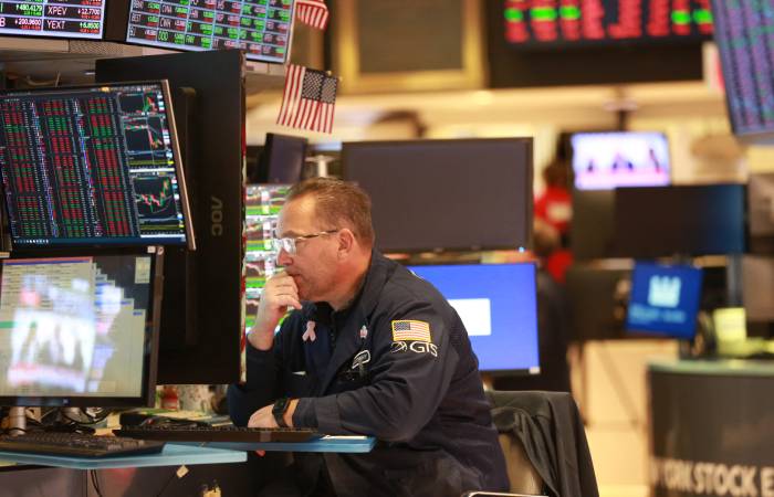 Индексы S&P 500 и Nasdaq упали до минимумов с ноября