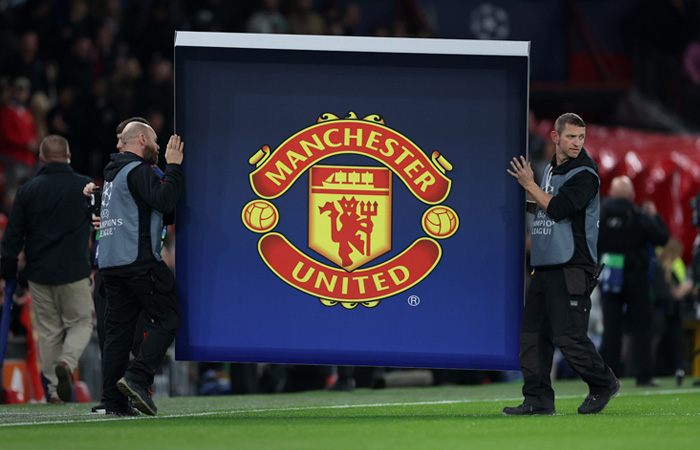 "Манчестер Юнайтед" потратит 2 млрд фунтов на новый 100-тысячный стадион