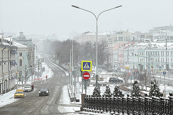Дептранс Москвы предупредил, что снег будет идти до вторника