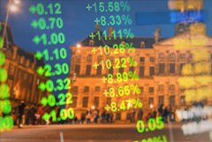 Рынки акций Европы завершили торги ростом на 2,4-2,7% после обвала накануне