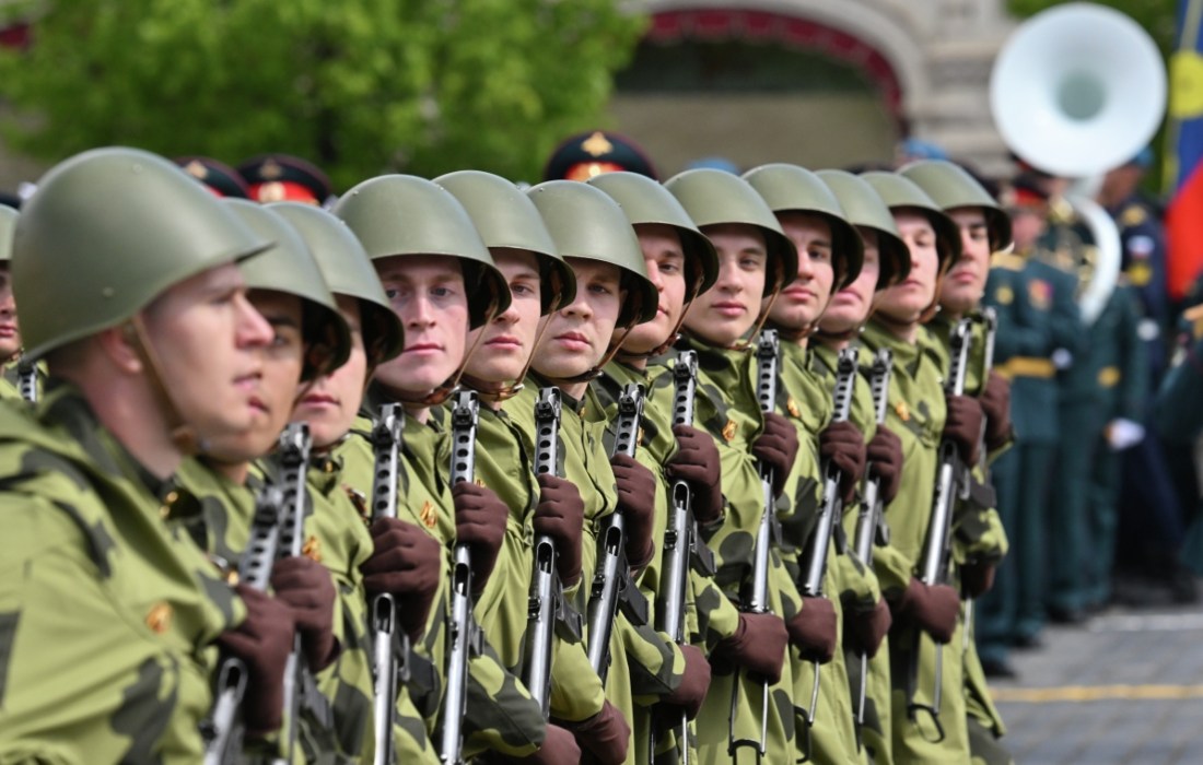 Парадные расчеты на Красной площади в Москве