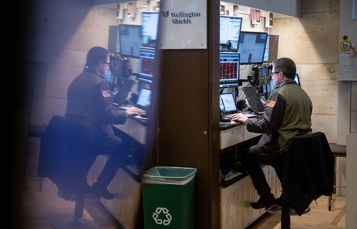 Уолл-стрит не показала единой динамики в пятницу