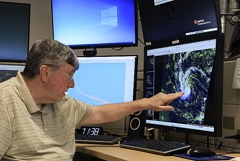 На Восточном побережье США готовятся к возможным наводнениям из-за урагана "Эрин"