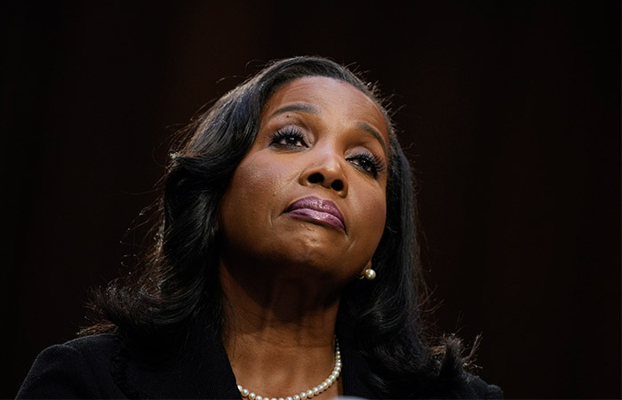 Член совета управляющих ФРС Кук не признает решение Трампа ее уволить