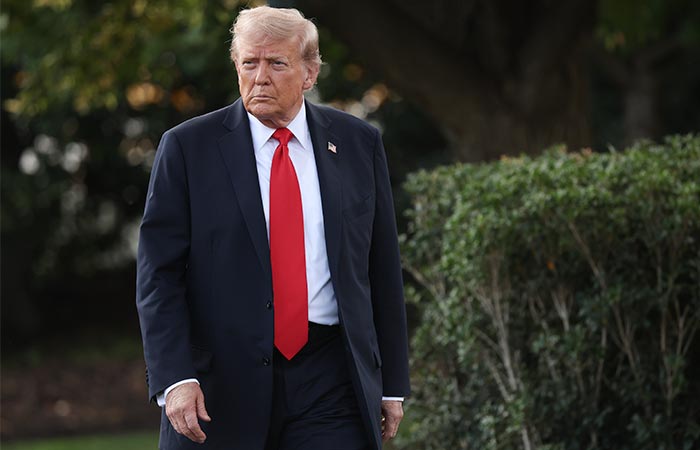 В Кремле ожидают на неделе реакции Трампа на предложение Путина по ДСНВ