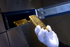 Стоимость золотого запаса США превысила $1 трлн за счет ралли драгметалла