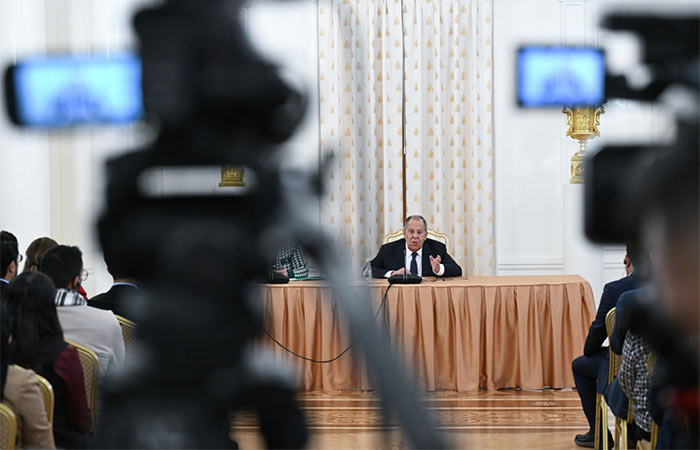 Лавров назвал слухами информацию об отравлении Башара Асада в Москве