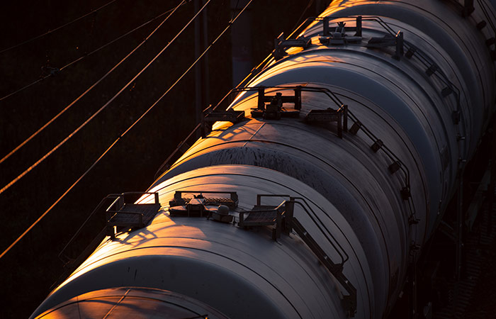 Глава "Петербургской биржи" ждет роста поставок топлива на внутренний рынок