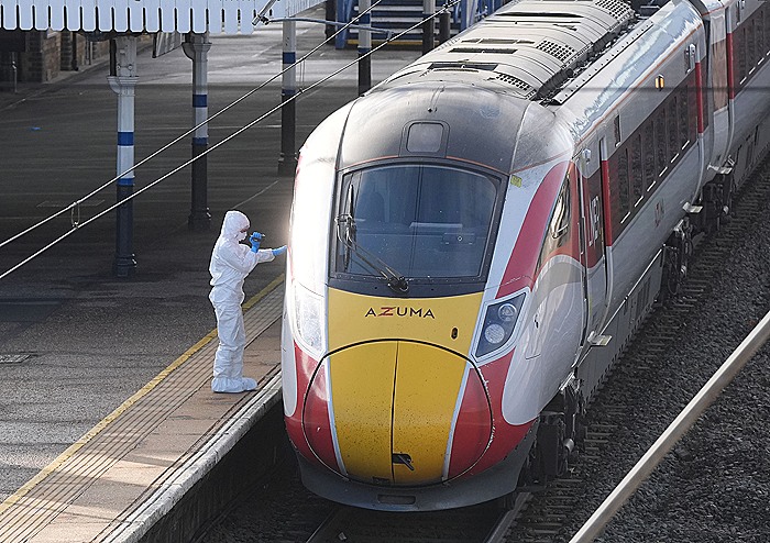 В Великобритании не стали квалифицировать субботнее нападение в поезде как теракт