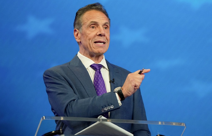 Трамп призвал голосовать за бывшего губернатора-демократа Нью-Йорка на выборах мэра города