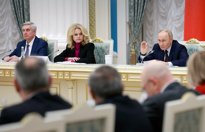 Путин поставил задачу пресекать попытки разжечь рознь между людьми в России